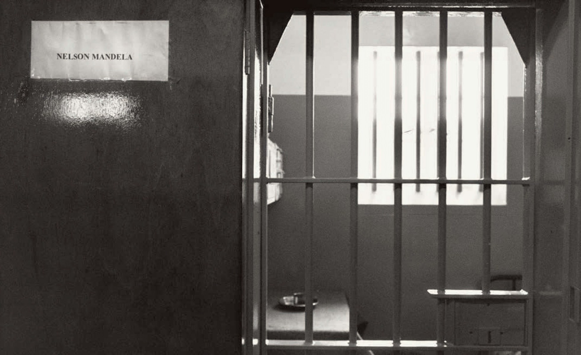 Koto Bolofo | The Prison | 20