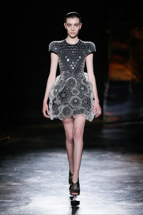 Iris Van Herpen Fall Winter 2016 | 2