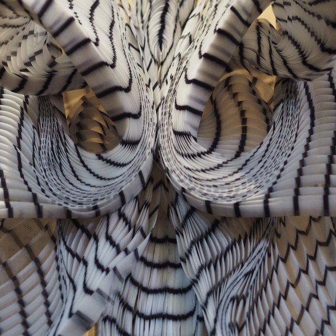  | Haute Couture: Fall 2016 | Iris Van Herpen. | 15