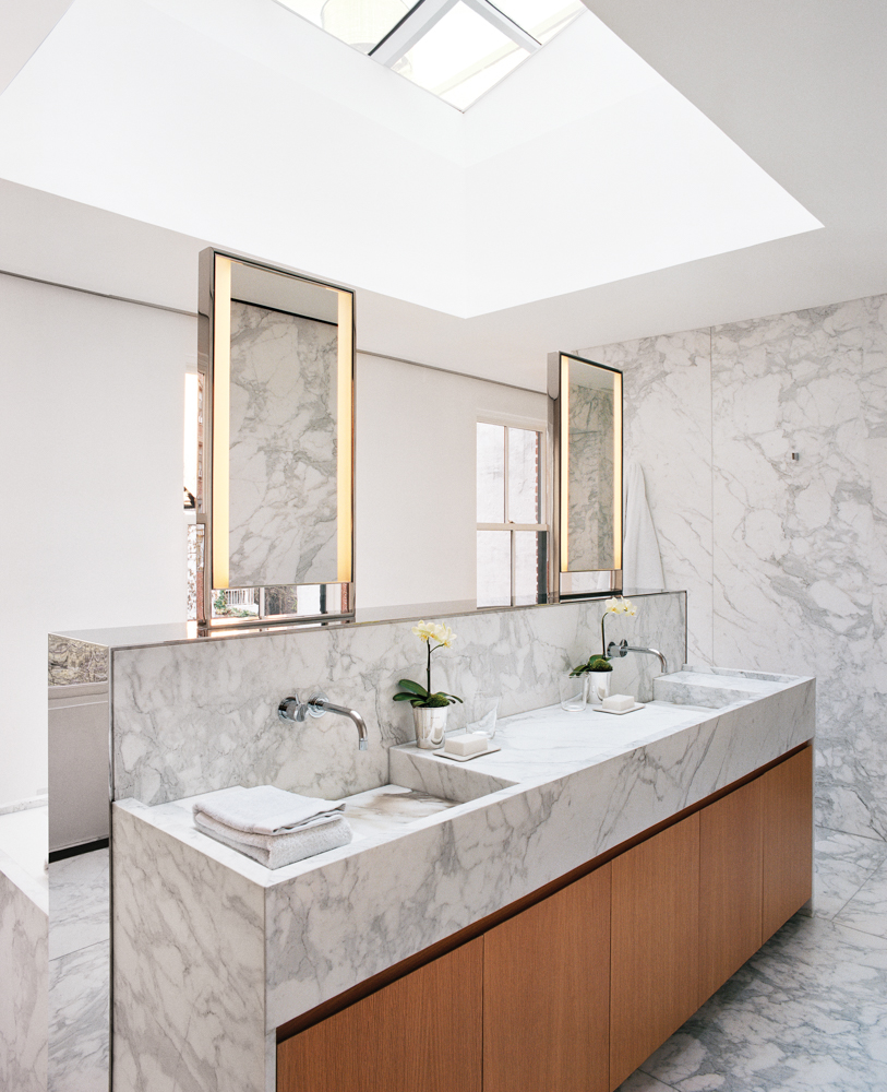 Inside the elegant greenwich Village townhouse of Fabien Baron And Ludivine Poiblanc photographed by Francois Halard for WSJ | 7