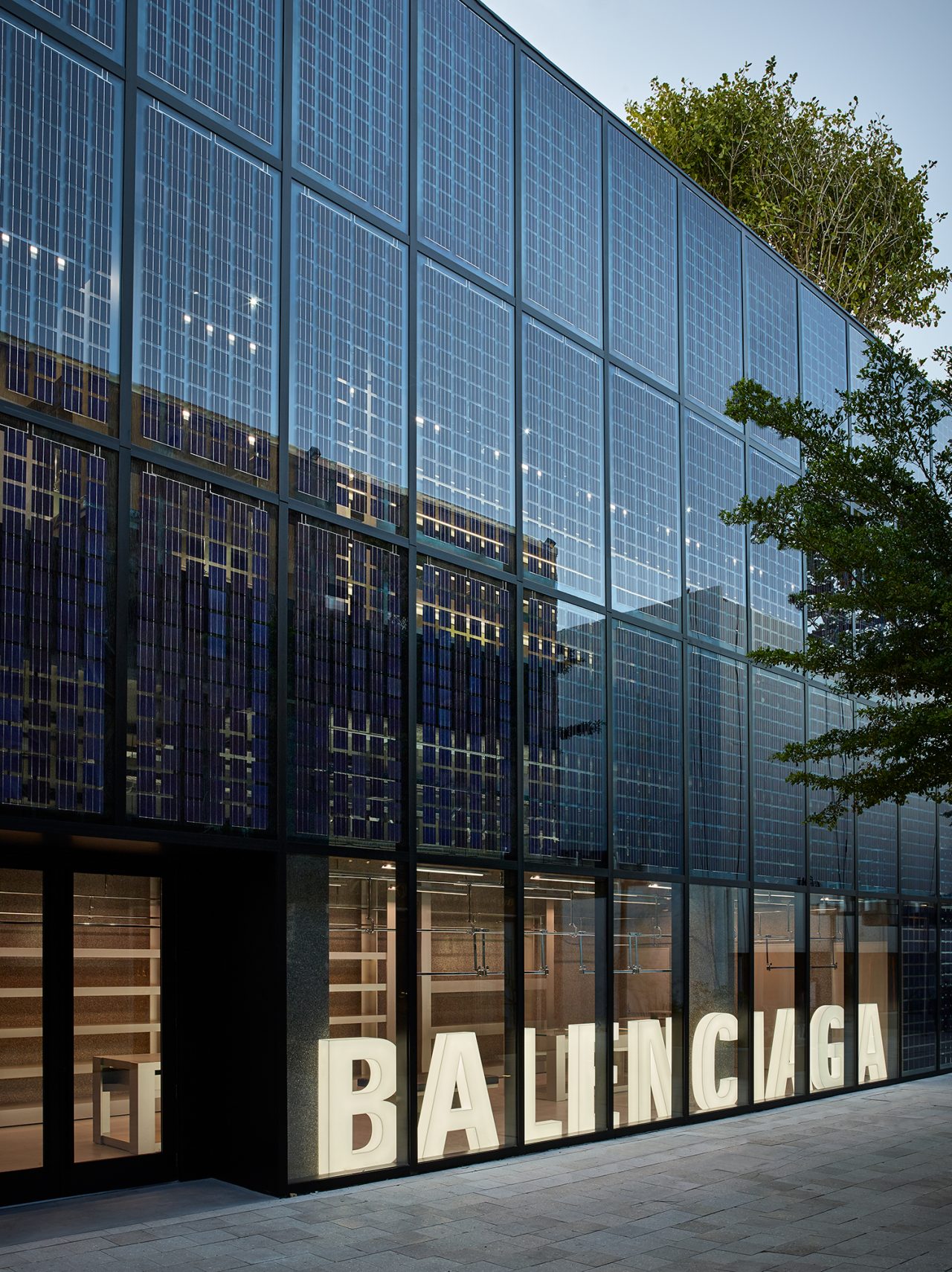 Francois Halard Photographs Balanciaga’s New Store in Miami Arts District | 2