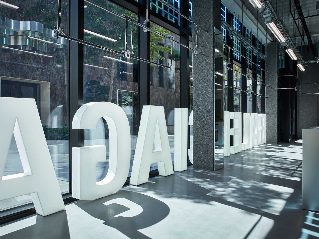 Francois Halard Photographs Balanciaga’s New Store in Miami Arts District | 9