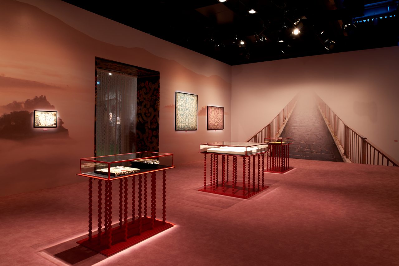 Gucci x Dan Thawley - Gucci x Dan Thawley