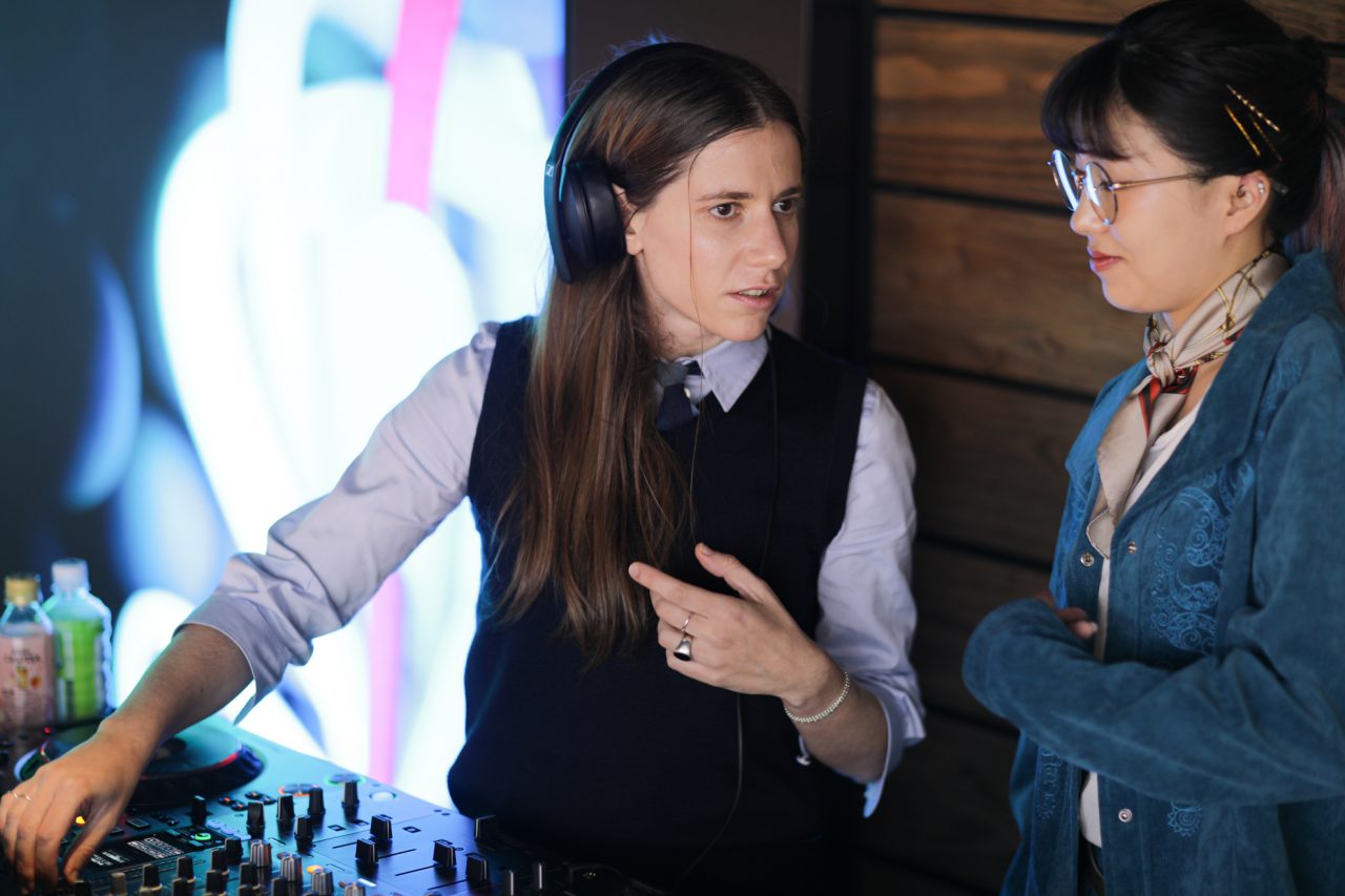 Coco Capitán x Samsung - Coco Capitán x Samsung