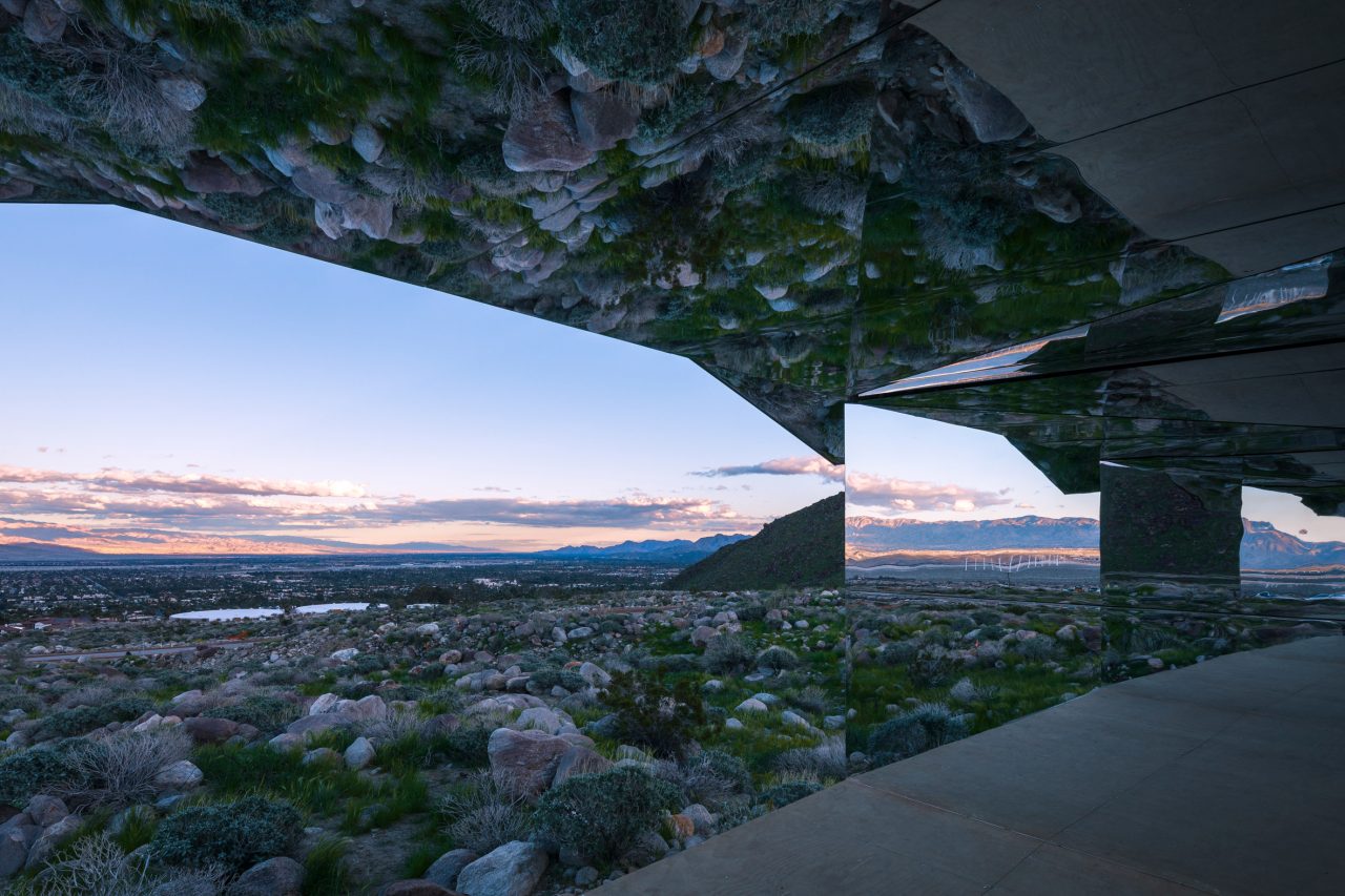 doug-aitken-lance-gerber-neville-wakefield-desert-x-installation-california-southern-art-exhibition-mirror_dezeen_2364_col_7