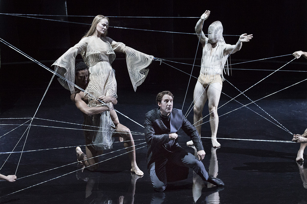 'Pelléas et Mélisande' costume design by Iris van Herpen - pelleasetmelisande-productiebeelden-mg-8439-cannemieaugustijns-web