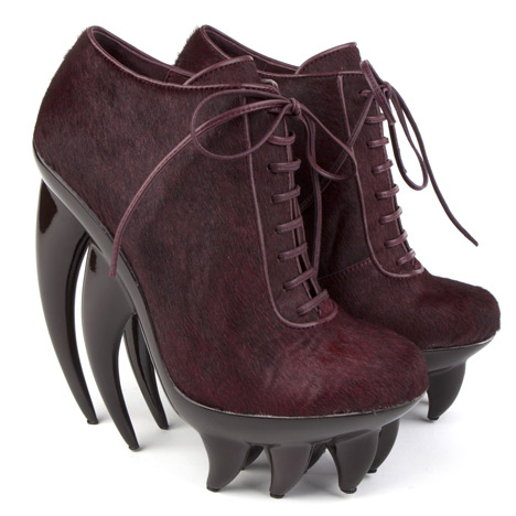 United Nude x Iris van Herpen - dezeen_Fang-by-Iris-van-Herpen-and-United-Nude-2-LRG