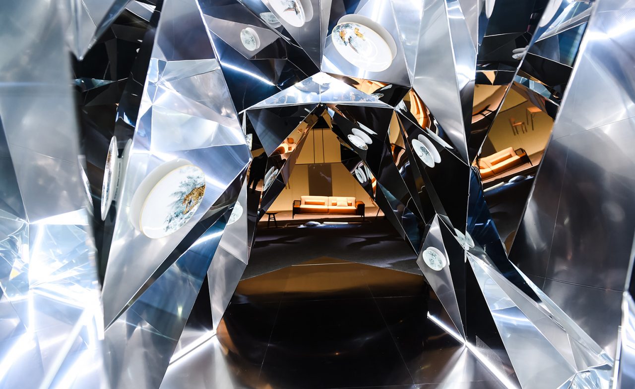 Hermés: Here Elsewhere