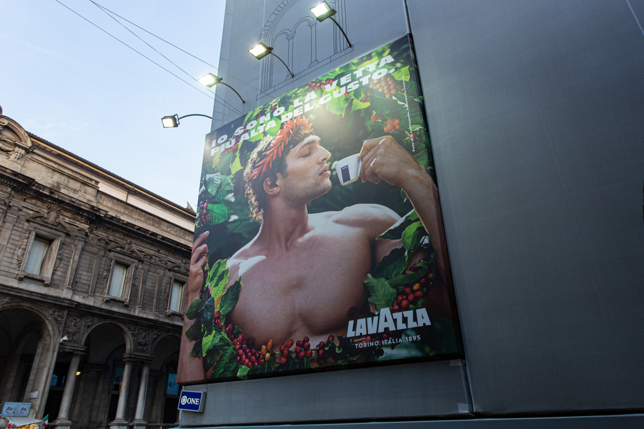 Lavazza campaign activation, Duomo, Milan - LAVAZZA2020_MILAN_12_low res