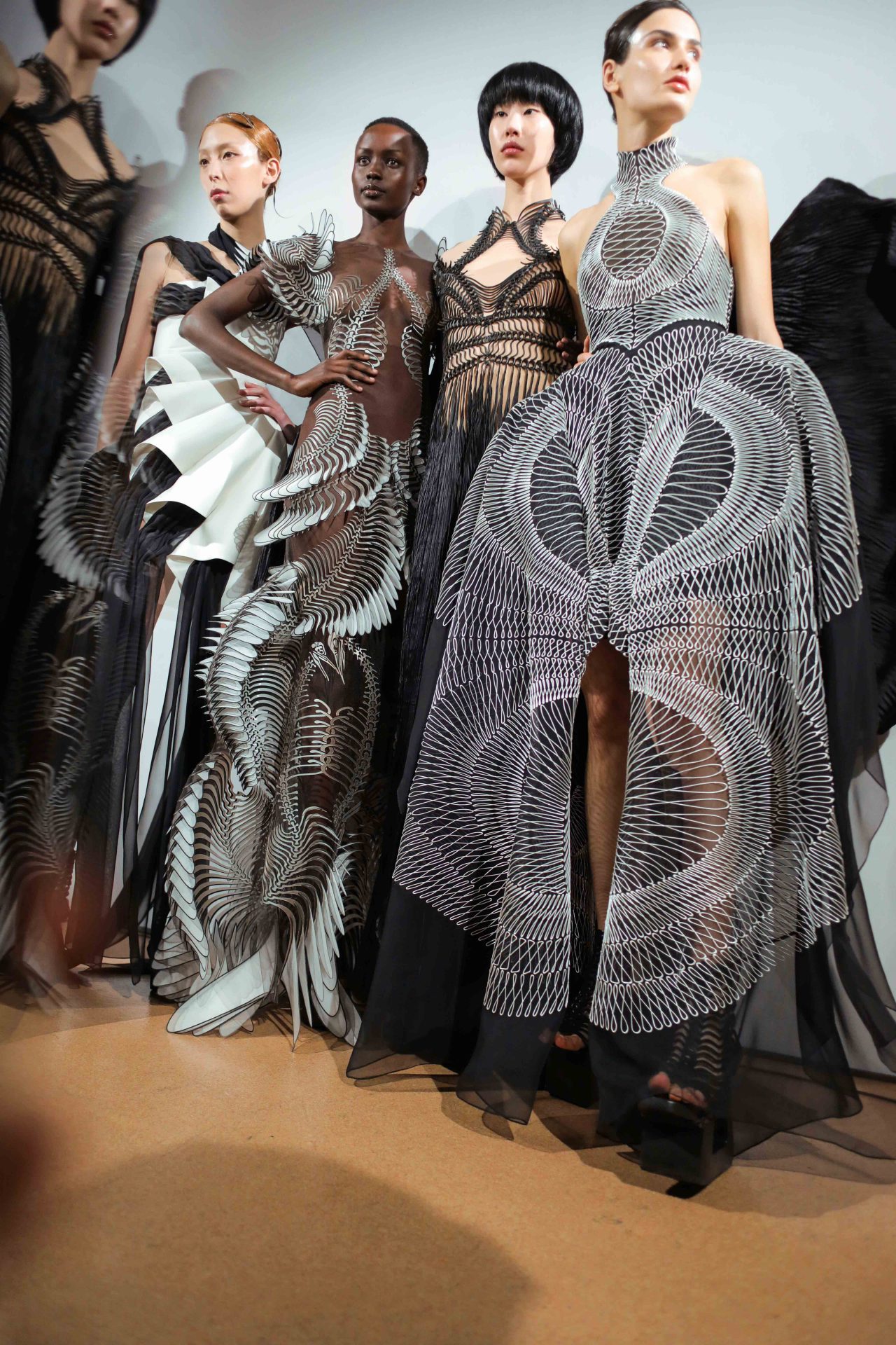 BACKSTAGE AT IRIS VAN HERPEN SPRING 2020 HAUTE COUTURE | 2