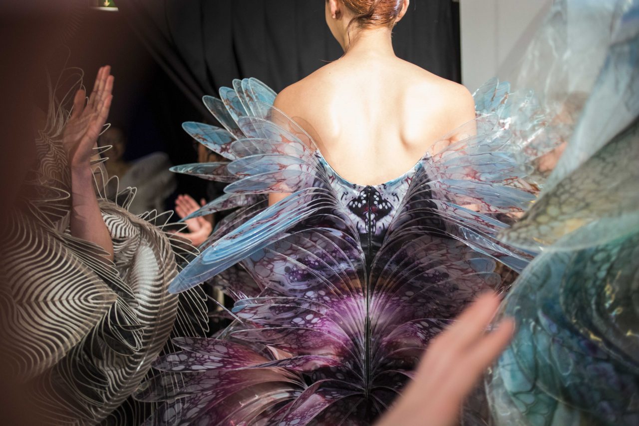 BACKSTAGE AT IRIS VAN HERPEN SPRING 2020 HAUTE COUTURE | 5