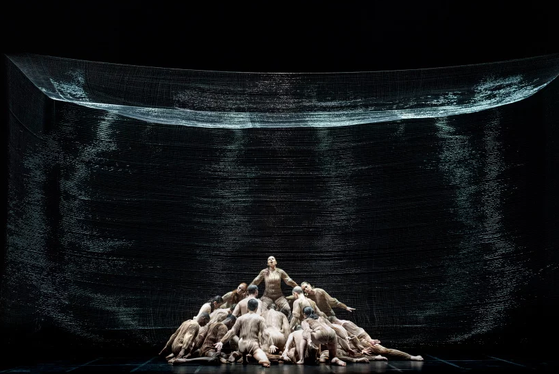 studio drift’s ‘EGO’ is a handwoven object capable of changing shape and state | 7