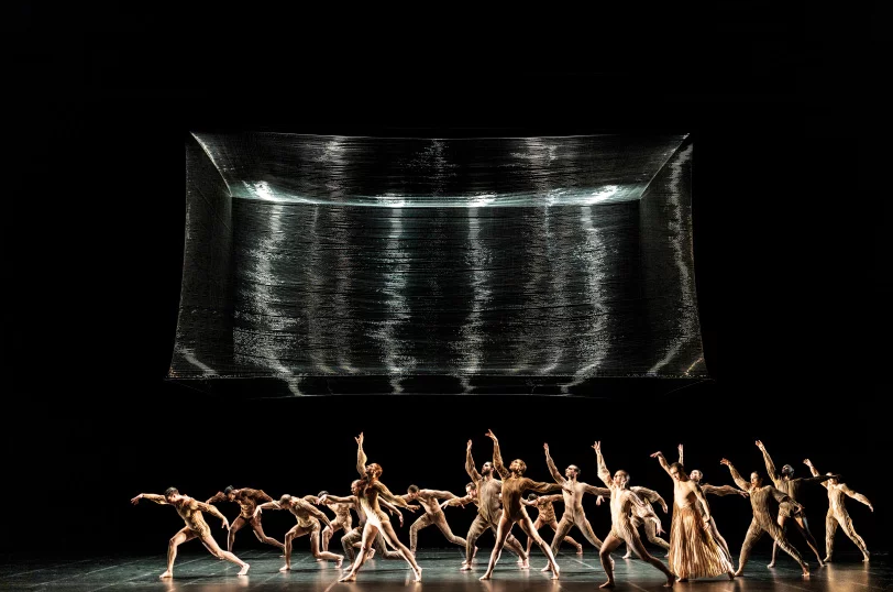 studio drift’s ‘EGO’ is a handwoven object capable of changing shape and state | 4