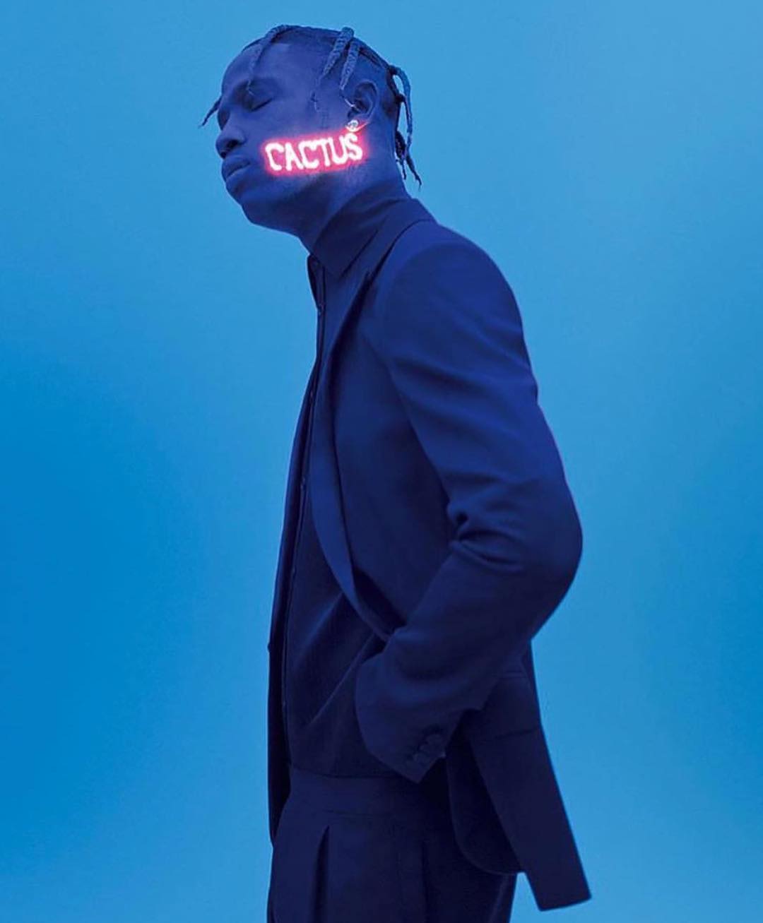 L'UOMO vogue cover photographed by Daniel Sannwald - 1.8-1