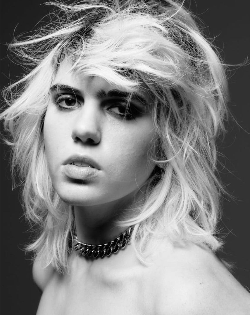  | Editorial | At Large- Photographed by Mark Seliger  | 76