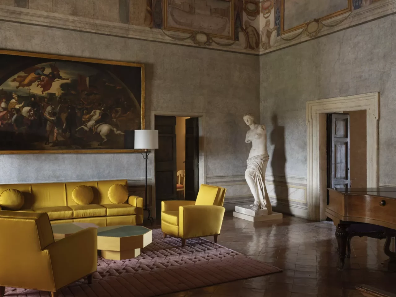 Villa Medici by India Mahdavi - xindiamahdavi-villamedici-francoishalard-dsf0531.jpg.pagespeed.ic.mrnQOJt5lO