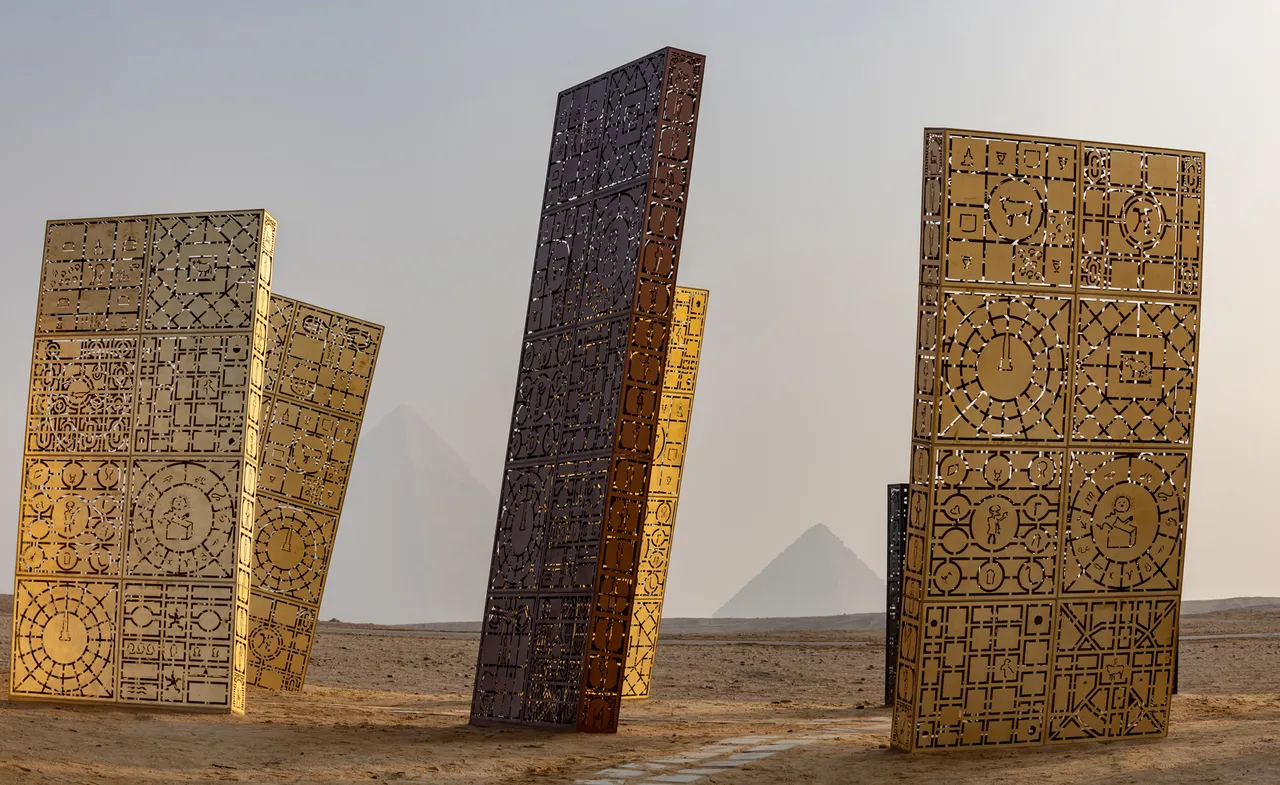 An exhibition at Egypt&rsquo;s Pyramids of Giza reframes a historical space | 2