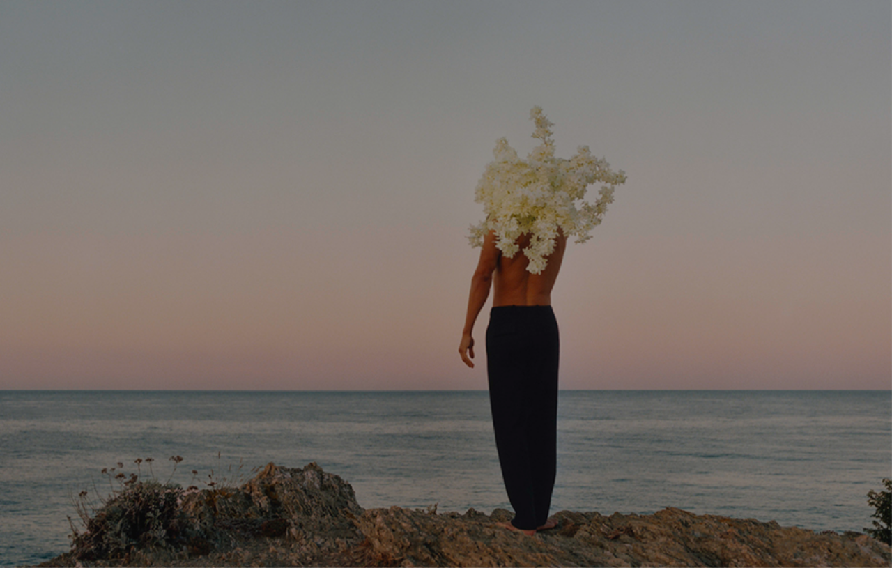 FRAGRANCE_WOF_VISUAL_16_PAID_880x 560-01