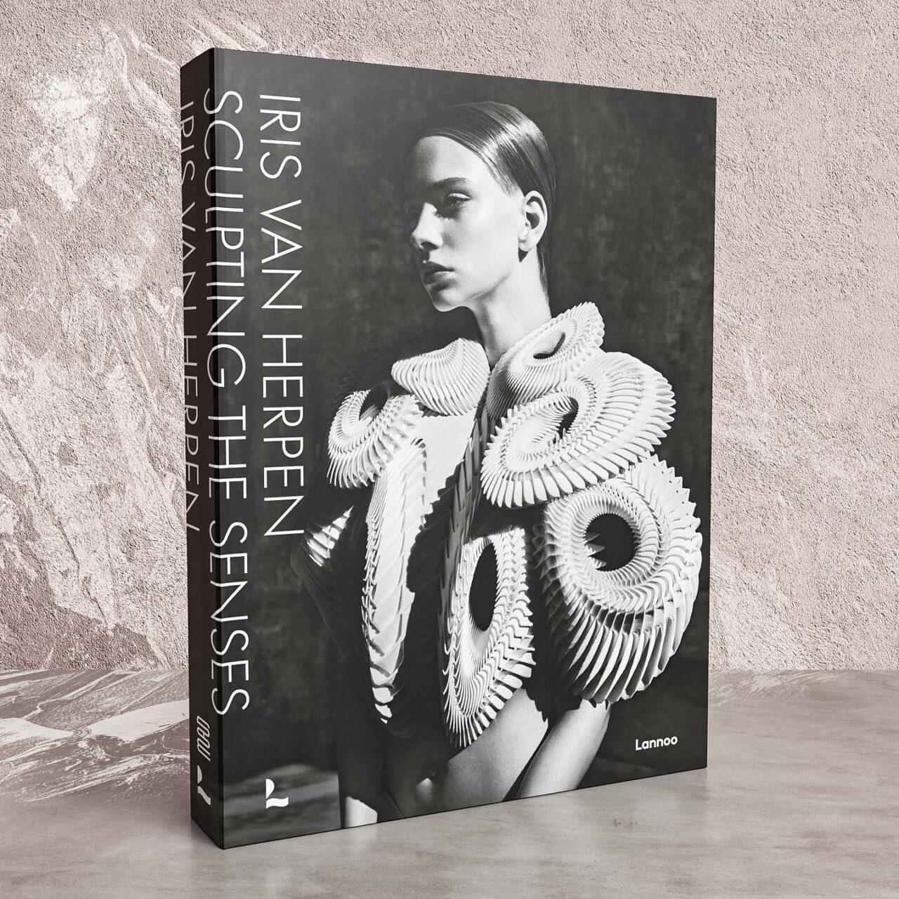 Sculpting The Senses Book - irisvanherpen_1697126738_3212054345926482239_985544430