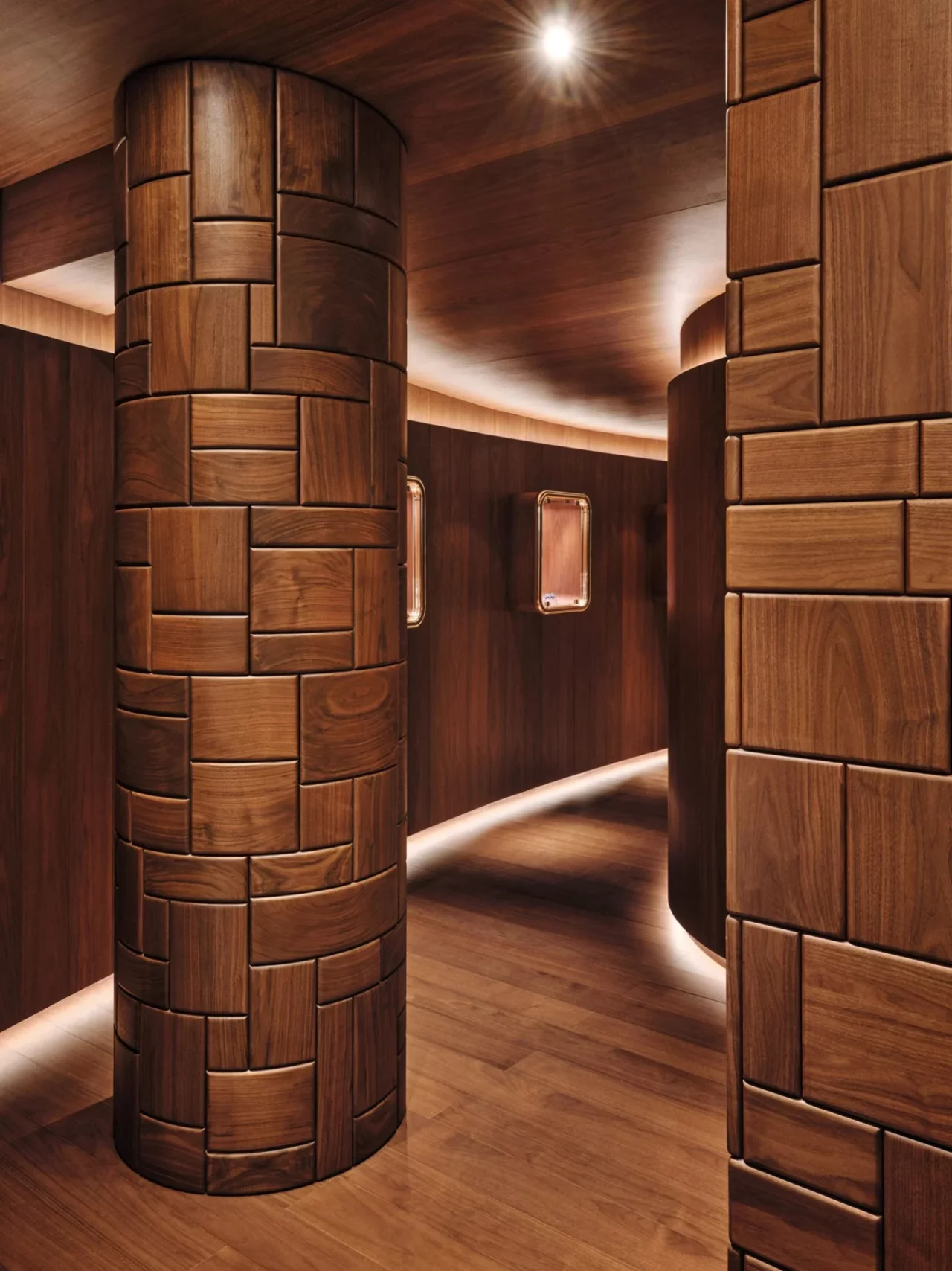 Bottega Veneta creative director Matthieu Blazy combines glass bricks and walnut for first store | 6