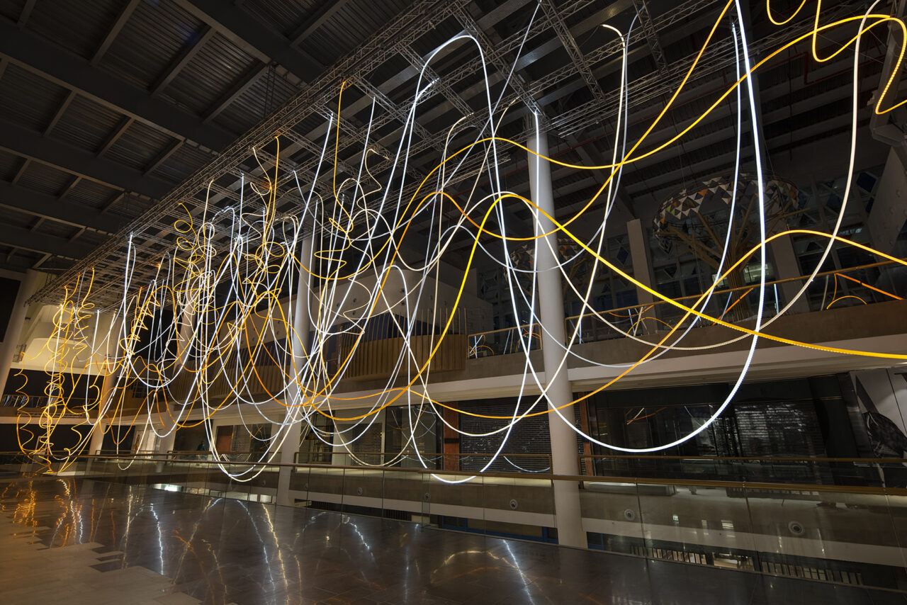 GOLDEN ARRAY, Bandra Kurla Complex, Mumbai, India - grimanesa-amoros-golden-array-full-night-03