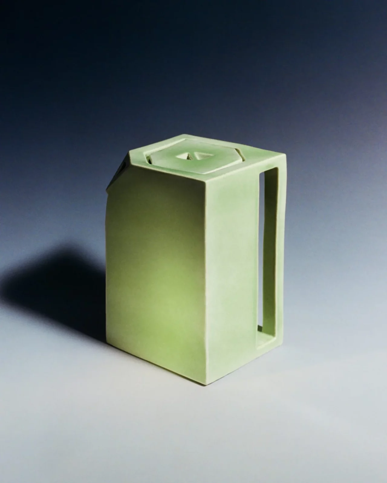 David Chipperfield and Patricia Urquiola create sculptural teapots for Loewe | 5