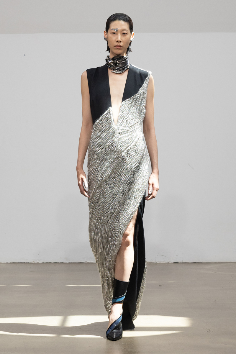 Maida Boina | Yuima Nakazato Couture Fall / Winter 2025 | 10