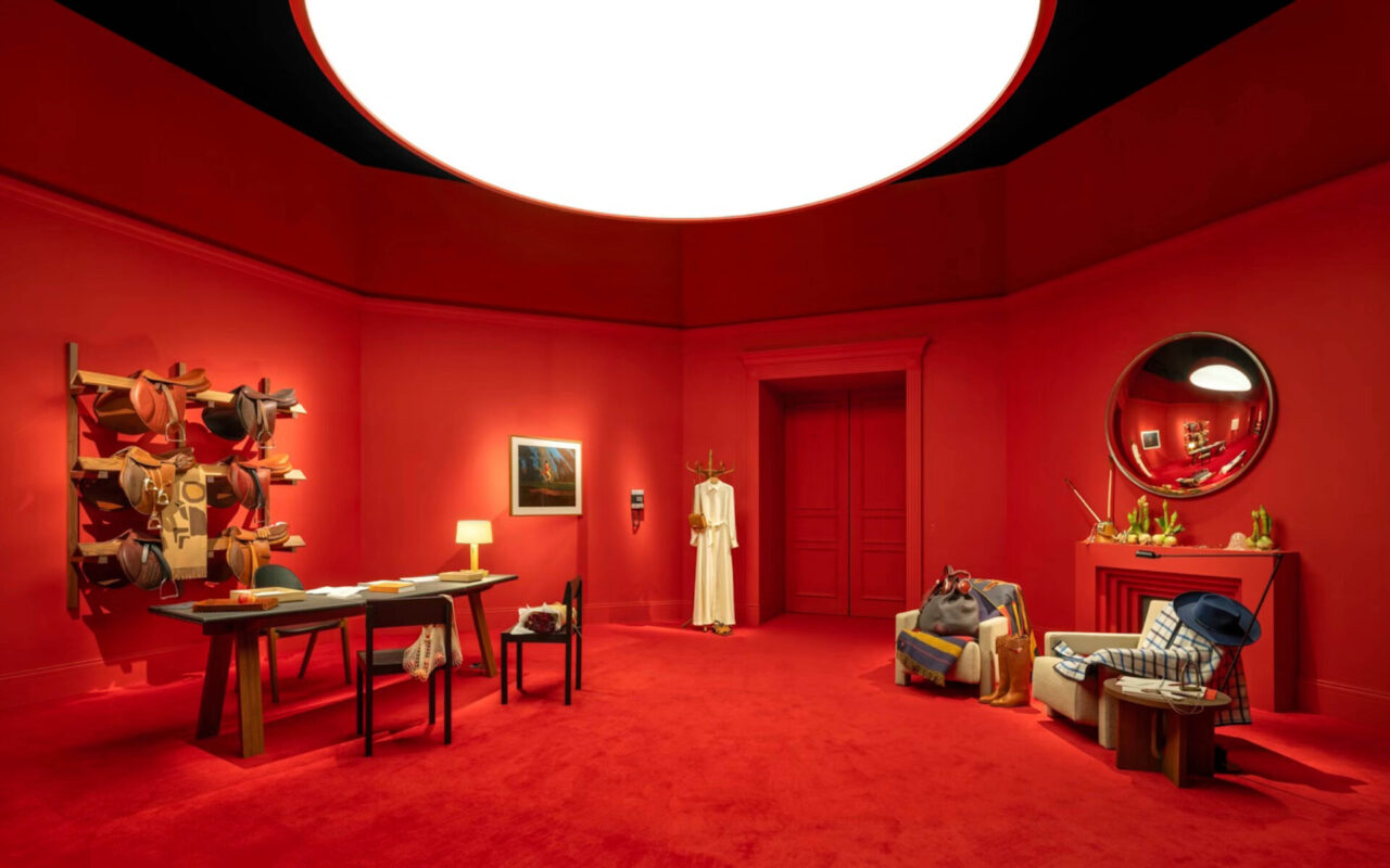 Hermes, Mystery at the Grooms > LIGHT DESIGN