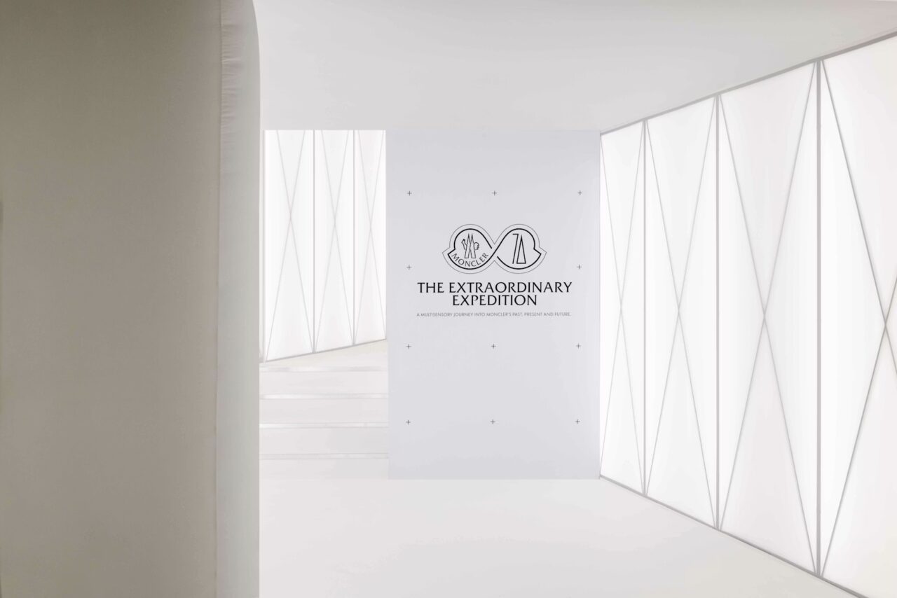 Moncler 70th Anniversary Exhibition > SET AND LIGHT DESIGN