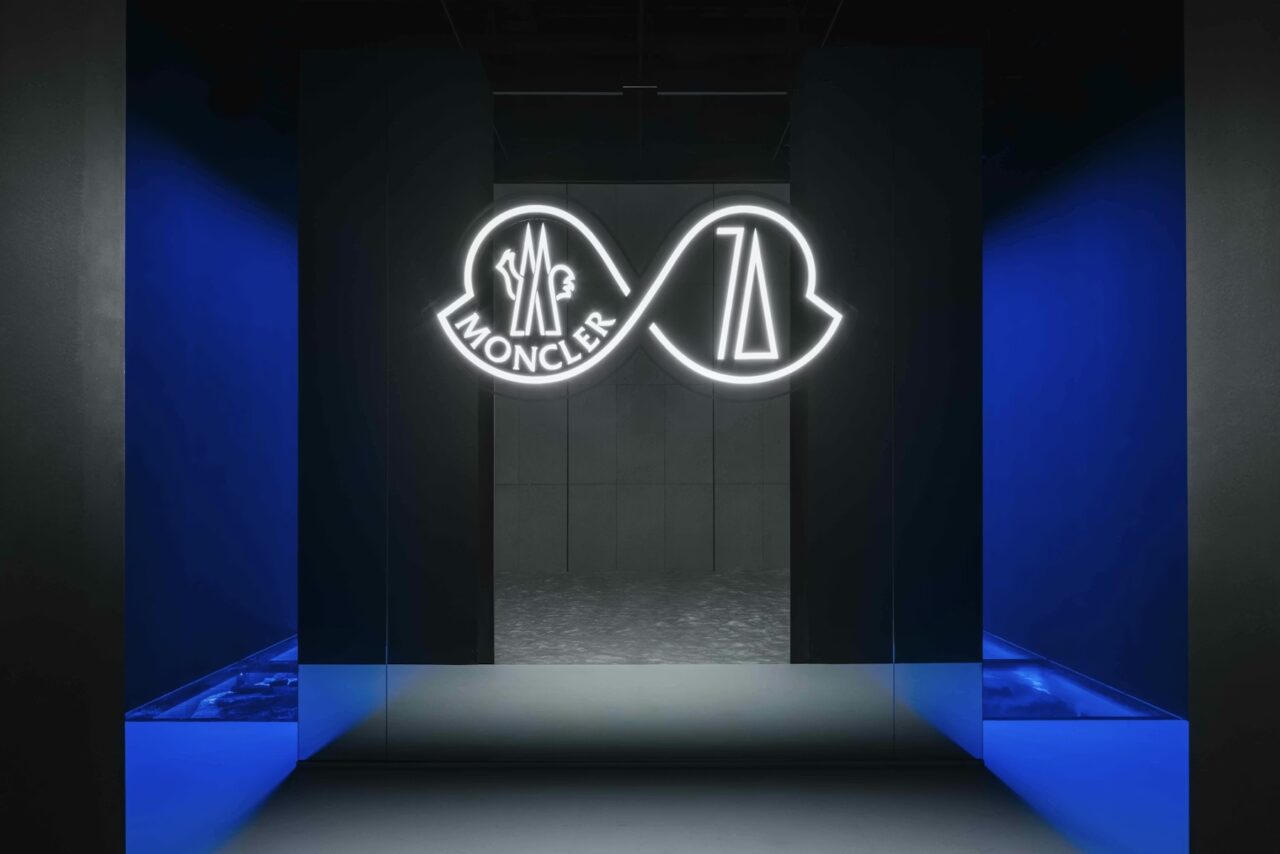 Moncler 70th Anniversary Exhibition > SET AND LIGHT DESIGN