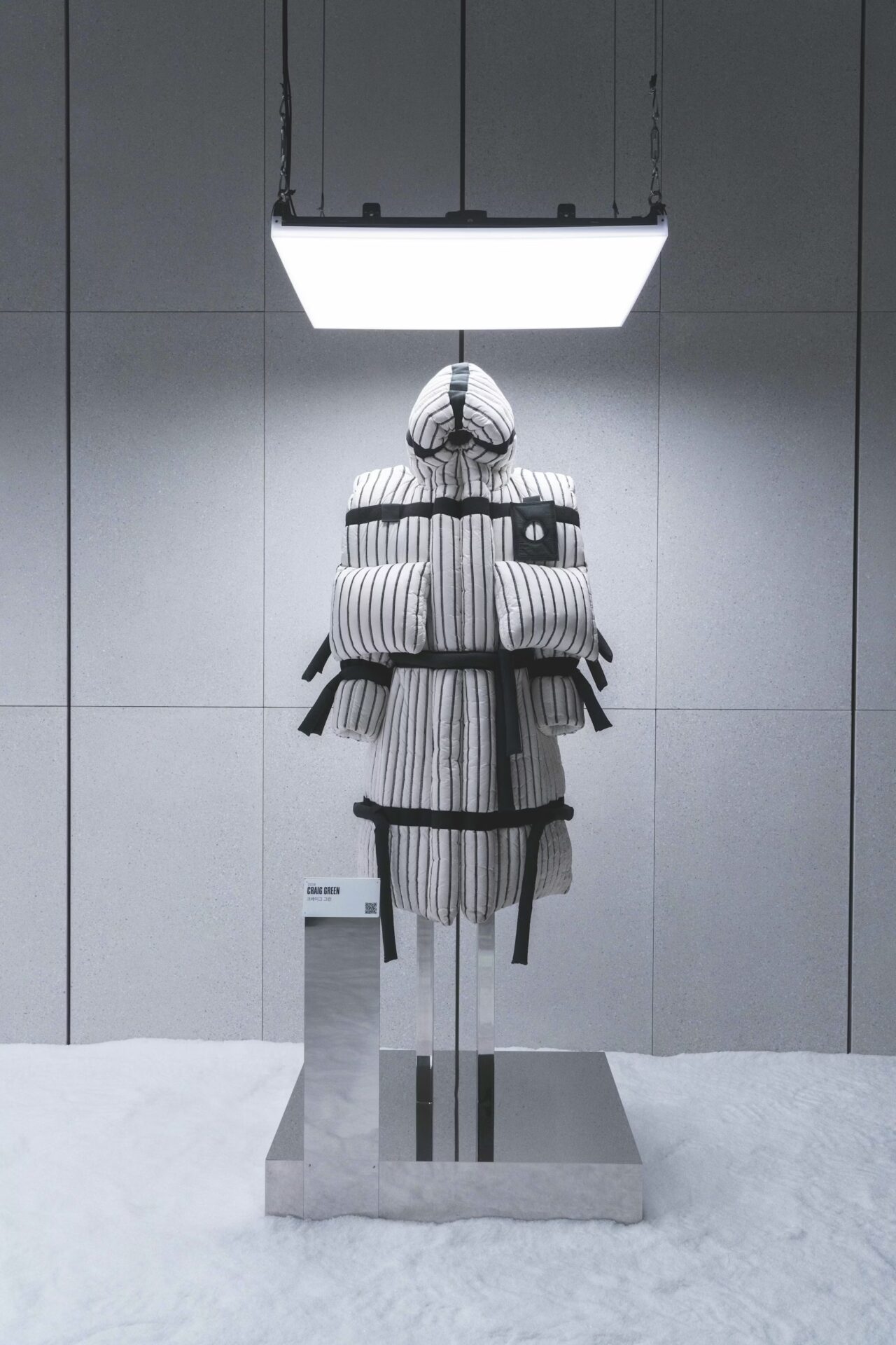 Moncler 70th Anniversary Exhibition > SET AND LIGHT DESIGN - cjh05075-copy 12.57.47 PM