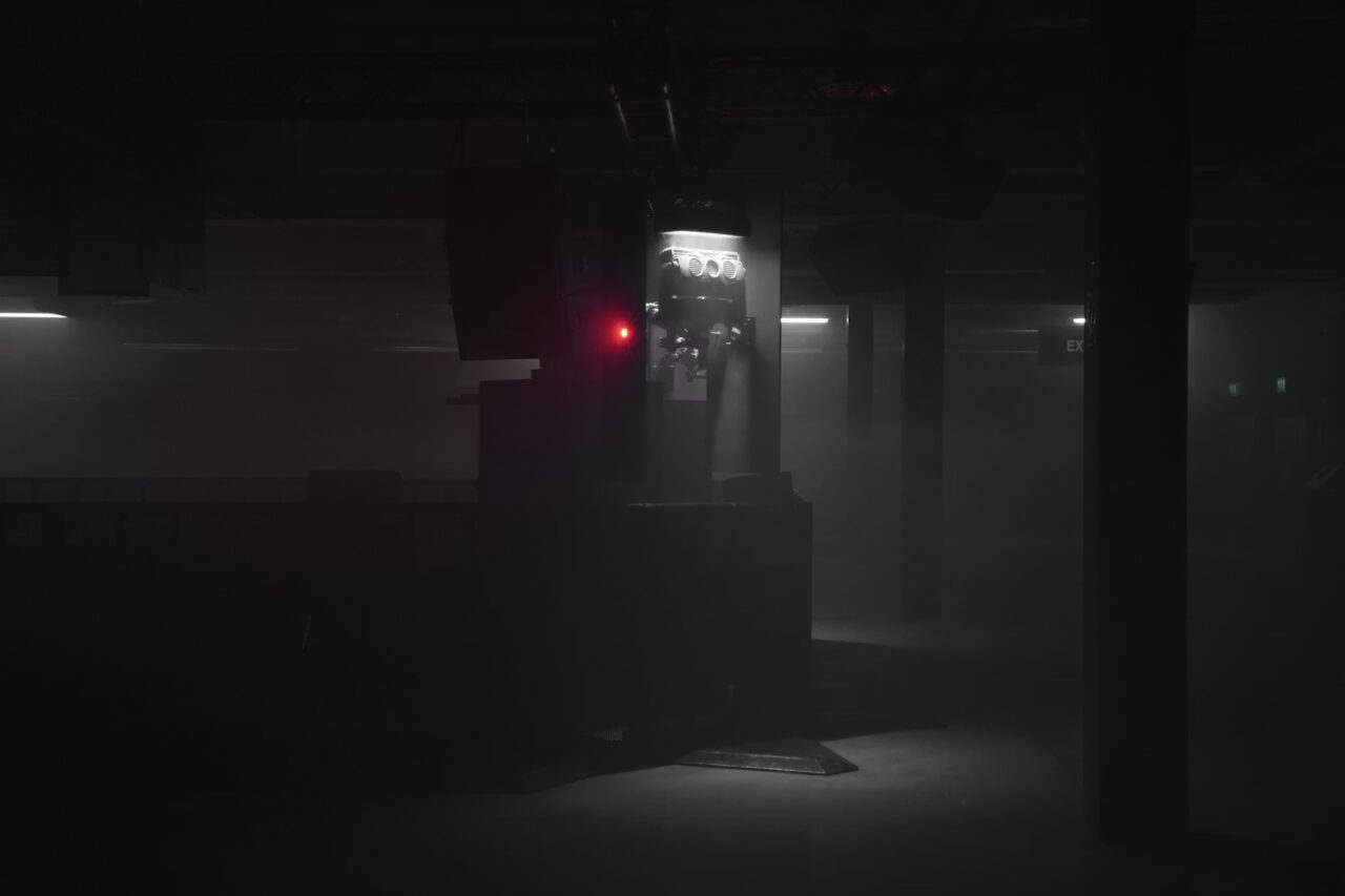 Drumsheds Room Y > SCENOGRAPHY, LIGHT DESIGN AND CUSTOM FIXTURES