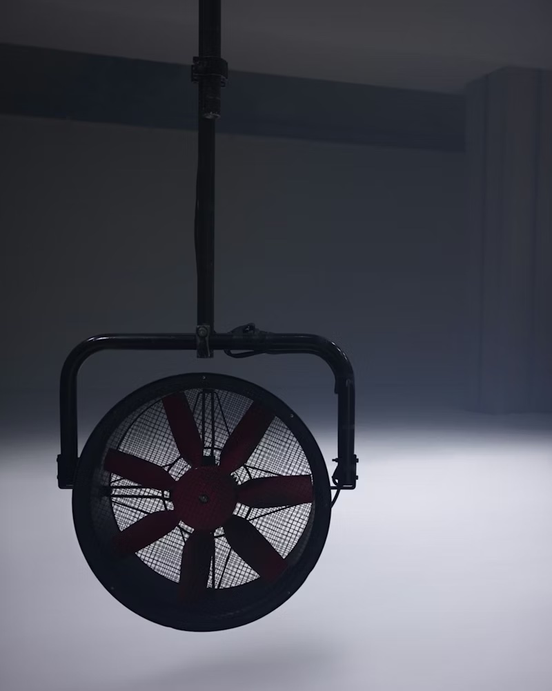 Mugler Spring/Summer 2024 > SET AND LIGHT DESIGN