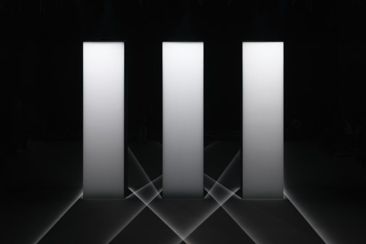 Y-3 Fall/Winter 2024 > SHOW CONCEPT AND LIGHT DESIGN - dsc_1062-copie