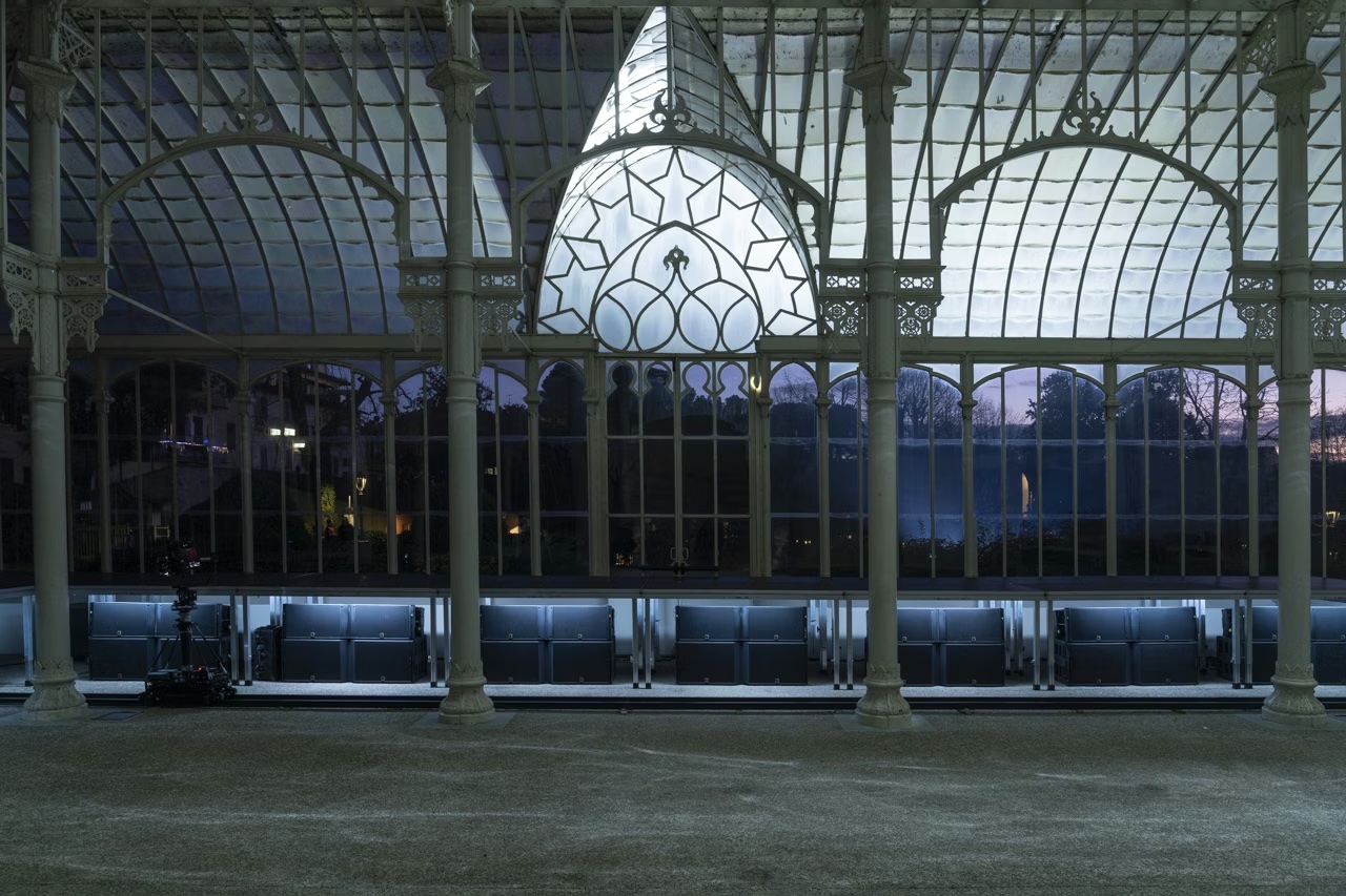 MM6 Pitti Uomo > SET AND LIGHT DESIGN