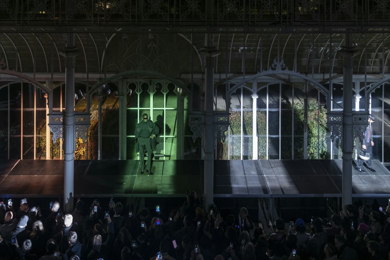 MM6 Pitti Uomo > SET AND LIGHT DESIGN - as_0756