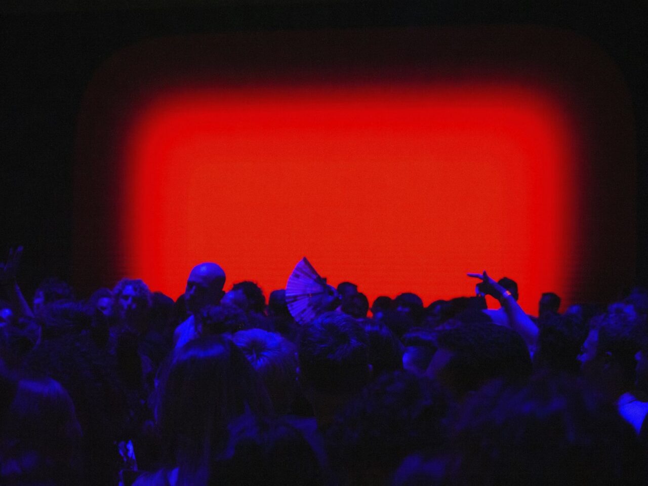 Carte Blanche to Arthur Jafa, Robert Hood + Crystallmess > SCENOGRAPHY AND LIGHT DESIGN - crystallmess-23-mai-15