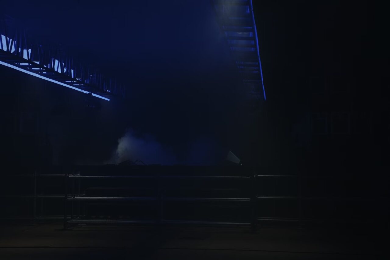 Dekmantel Festival 2025 > STAGE SCENOGRAPHY AND LIGHT DESIGN