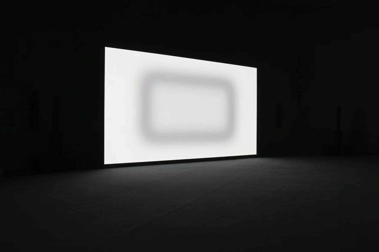 Carte Blanche to Arthur Jafa, Robert Hood + Crystallmess > SCENOGRAPHY AND LIGHT DESIGN