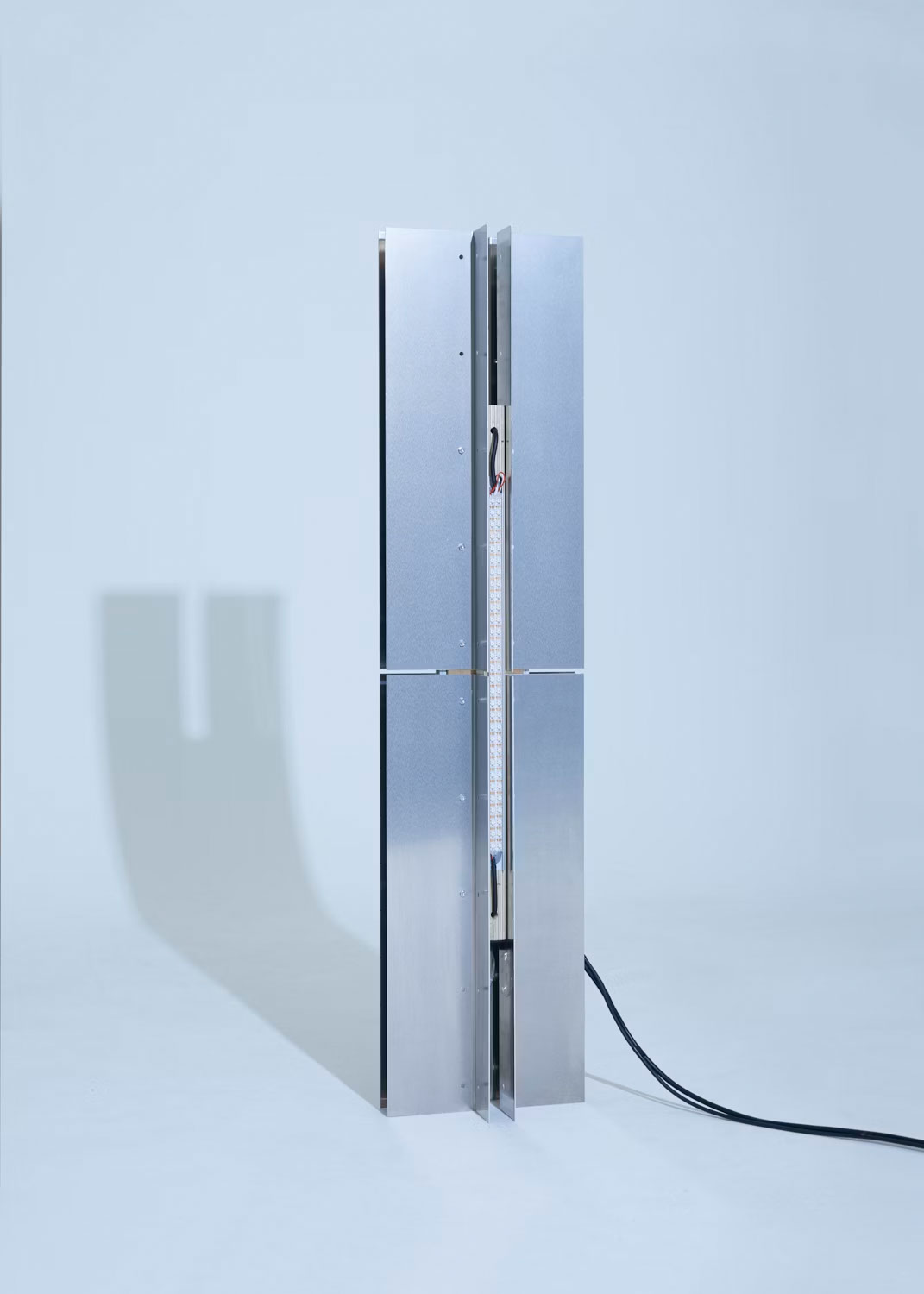 Tancade, Gaspar Claus > LIGHT DESIGN - tancade_matiere-noir_valentin-fougeray_web-2