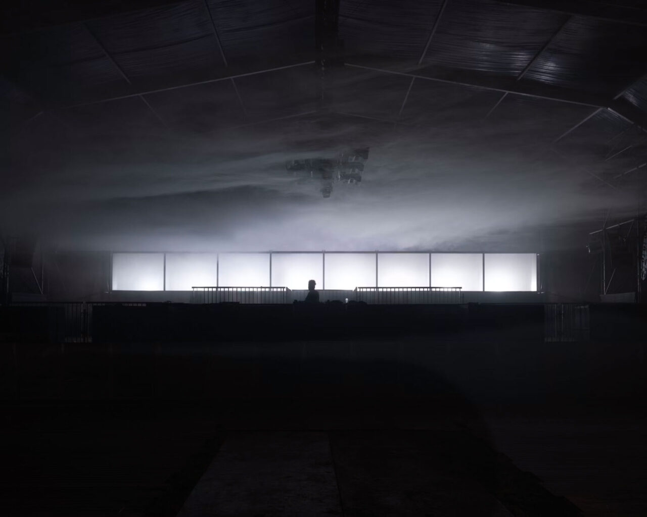 Dekmantel Festival 2024 > STAGE SCENOGRAPHY AND LIGHT DESIGN - 3